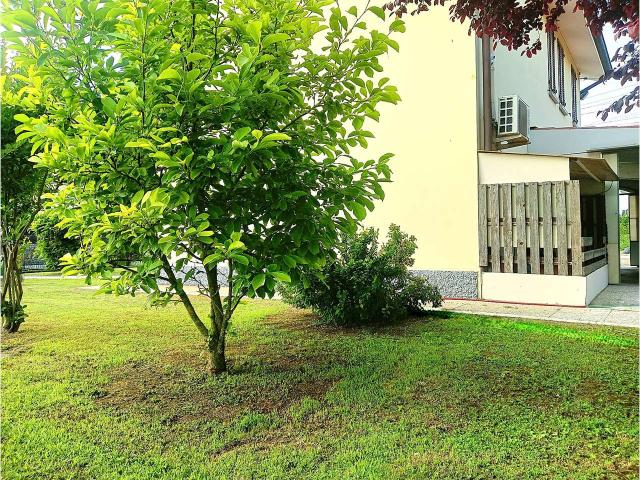 Villa Indipendente in vendita a Modena