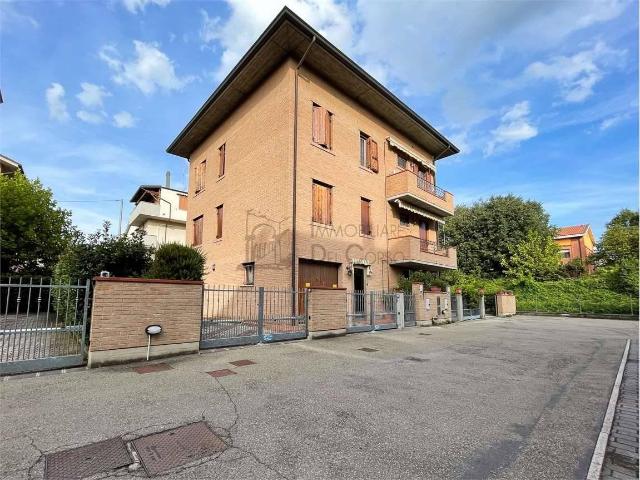 Villa Indipendente in vendita a Modena, Torrenova