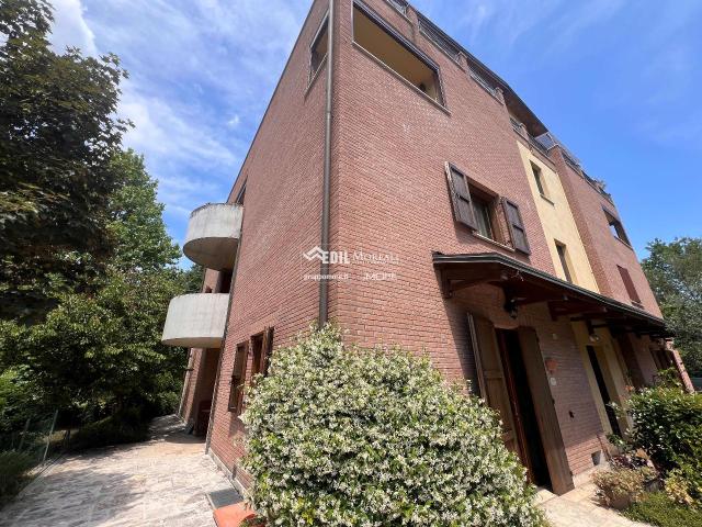 Villa Indipendente in vendita a Buon Pastore-Sant'Agnese-San Damaso, Modena