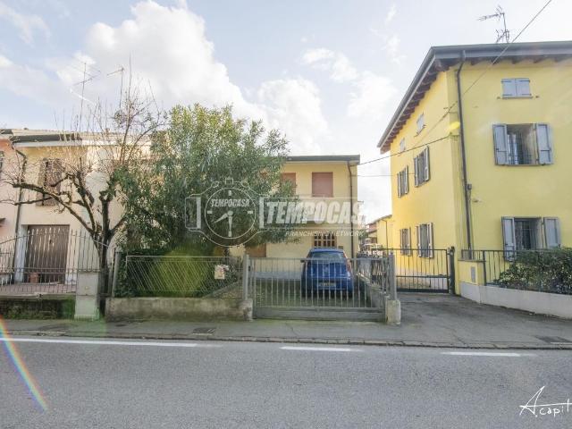 Villa Indipendente in vendita a Modena, Madonnina