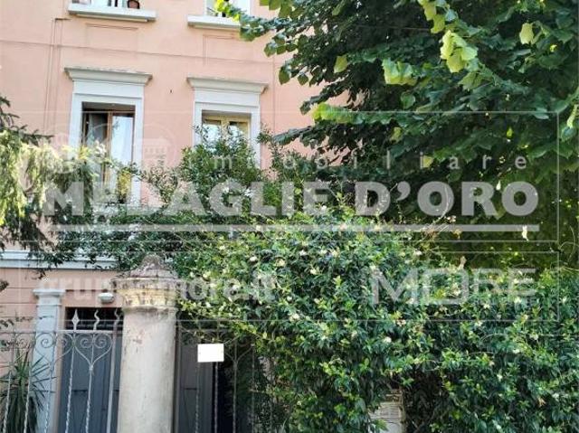 Villa Indipendente in vendita a Crocetta-San Lazzaro-Modena Est, Modena