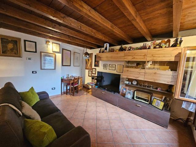 Villa Indipendente in vendita a Modena, Pallamaglio