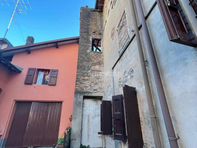 Villa Indipendente in vendita a Modena, Portile