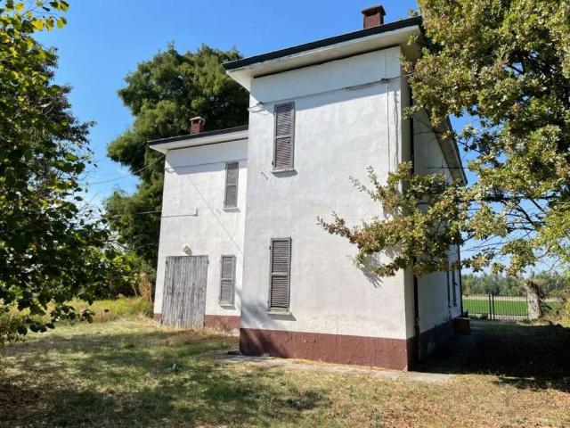 Villa Indipendente in vendita a Modena, Tre Olmi