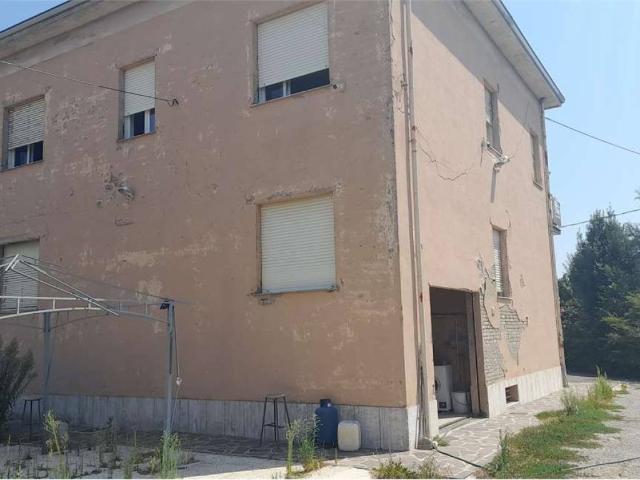 Villa Indipendente in vendita a Modena, Albareto