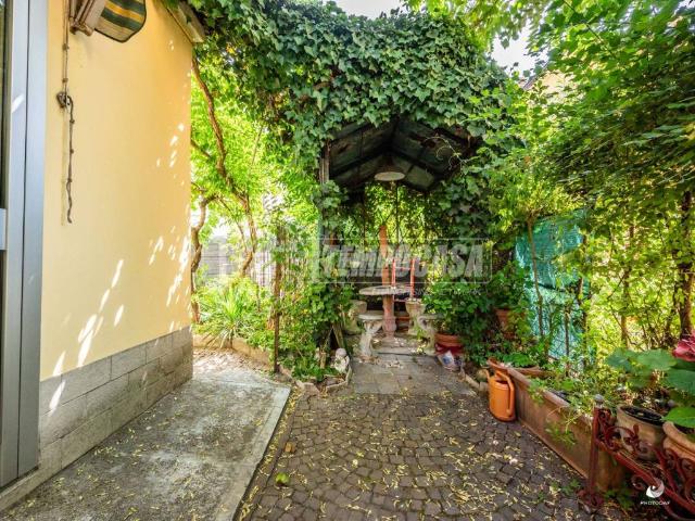 Villa Indipendente in vendita a Buon Pastore-Sant'Agnese-San Damaso, Modena