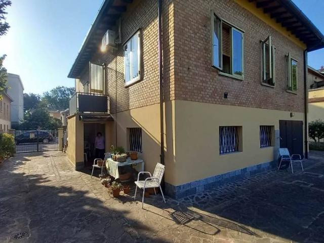 Villa Indipendente in vendita a Buon Pastore-Sant'Agnese-San Damaso, Modena