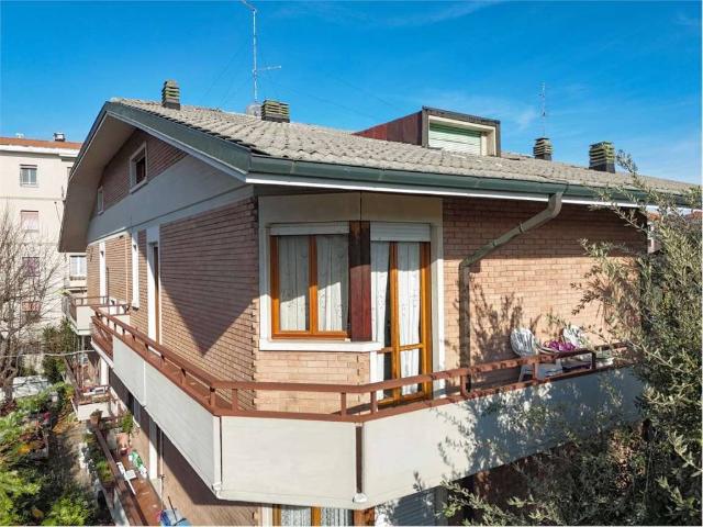 Appartamento in vendita a Buon Pastore-Sant'Agnese-San Damaso, Modena