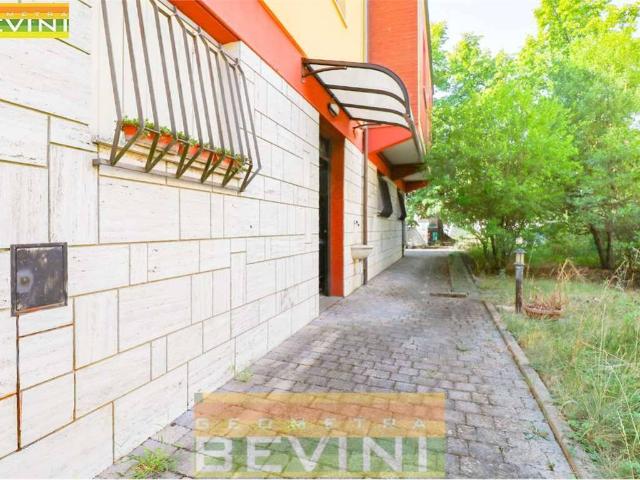 Villa Indipendente in vendita a Crocetta-San Lazzaro-Modena Est, Modena
