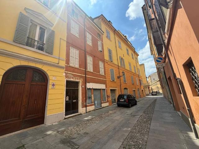 Villa Indipendente in vendita a Modena, Quartiere Baggiovara