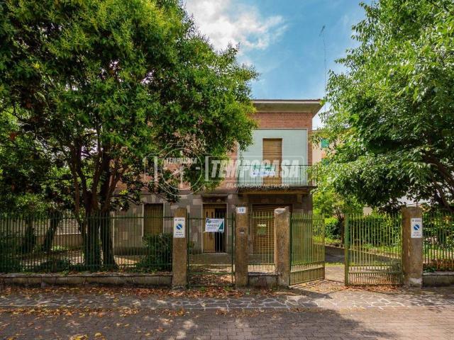Villa Indipendente in vendita a Modena