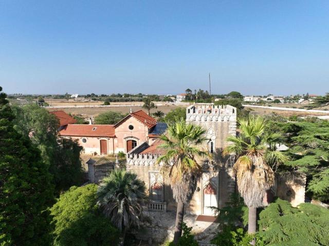 Villa Indipendente in vendita a Marina Di Modica, Sicilia