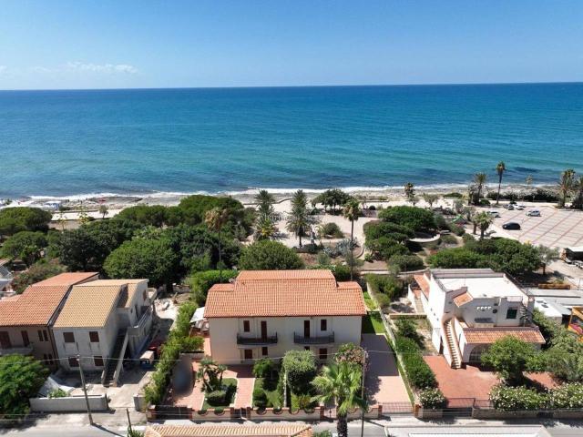 Villa Indipendente in vendita a Marina di Modica, Marina Di Modica