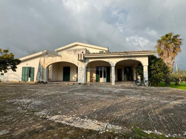 Villa Indipendente in vendita a Mauto, Modica