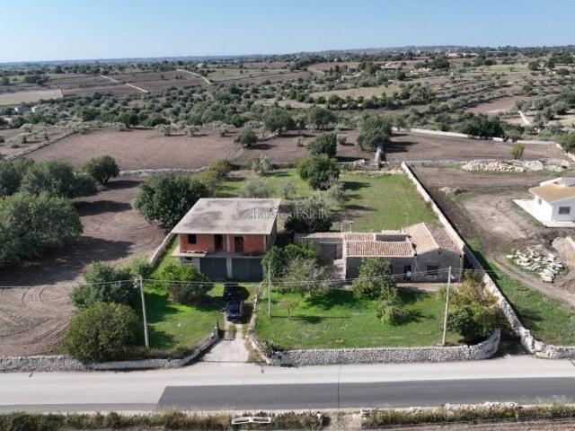 Villa Indipendente in vendita a Marina Di Modica, Sicilia