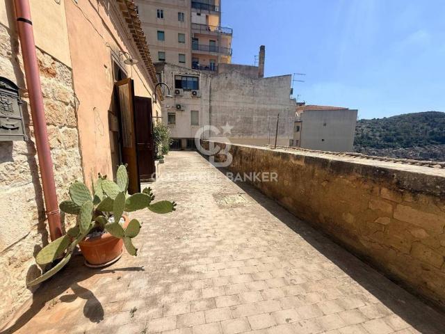 Villa Indipendente in vendita a Modica Alta, Marina Di Modica