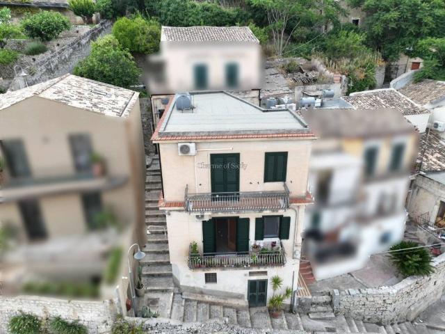 Villa Indipendente in vendita a Modica Alta, Marina Di Modica