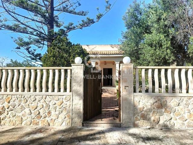Villa Indipendente in vendita a Marina di Modica, Marina Di Modica