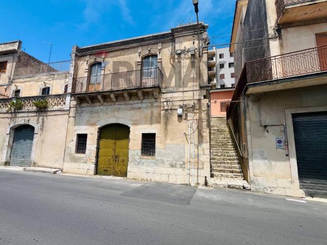 Villa Indipendente in vendita a Modica Alta, Marina Di Modica