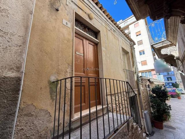 Villa Indipendente in vendita a Modica Alta, Marina Di Modica