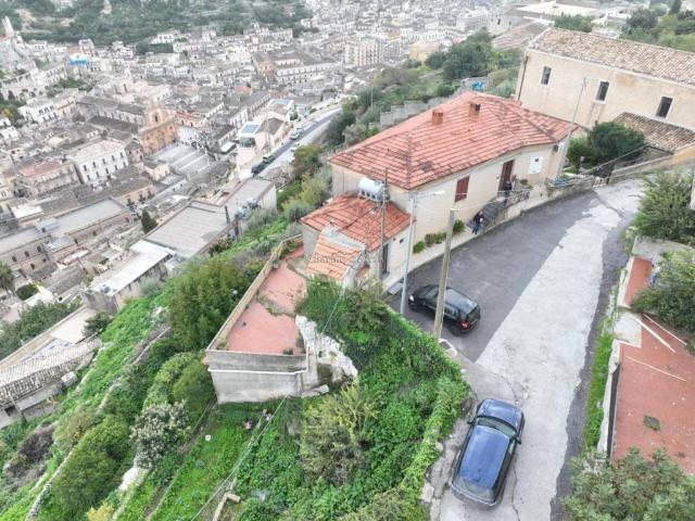 Villa Indipendente in vendita a Modica Alta, Marina Di Modica