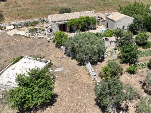 Villa Indipendente in vendita a Mauto, Marina Di Modica