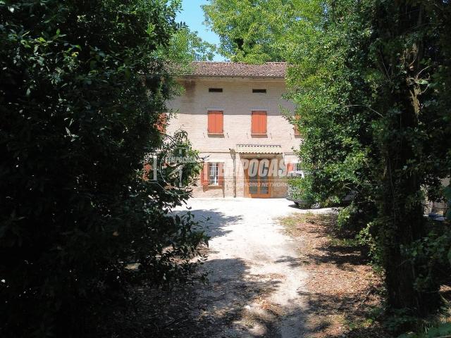 Villa Indipendente in vendita a Moglia, Lombardia