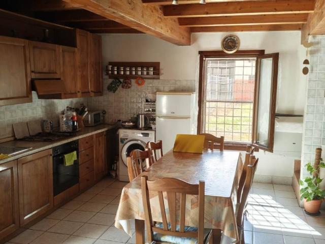 Villa Indipendente in vendita a Moglia, Lombardia