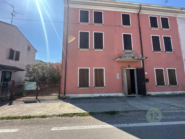 Villa Indipendente in vendita a Moglia, Lombardia