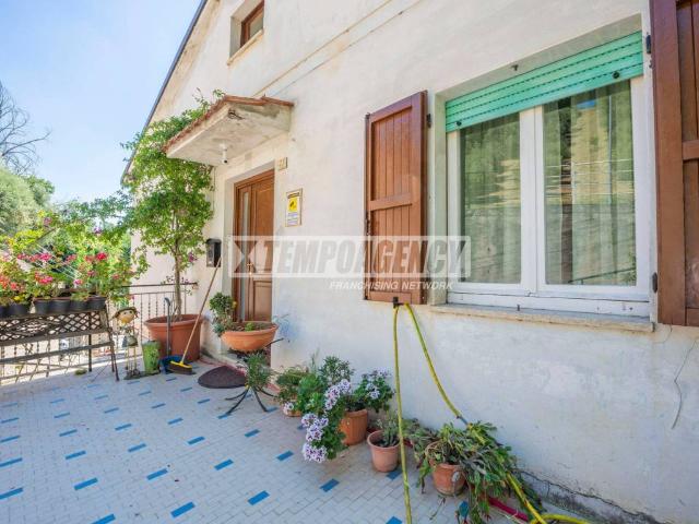 Villa Indipendente in vendita a Marche, Macerata