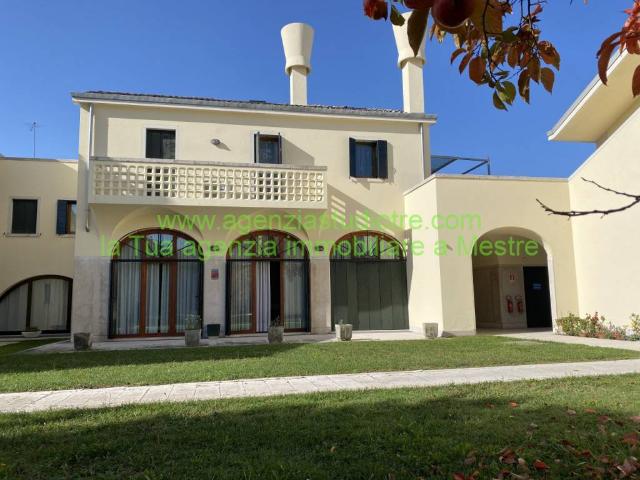 Villa Indipendente in vendita a Mogliano Veneto, Veneto
