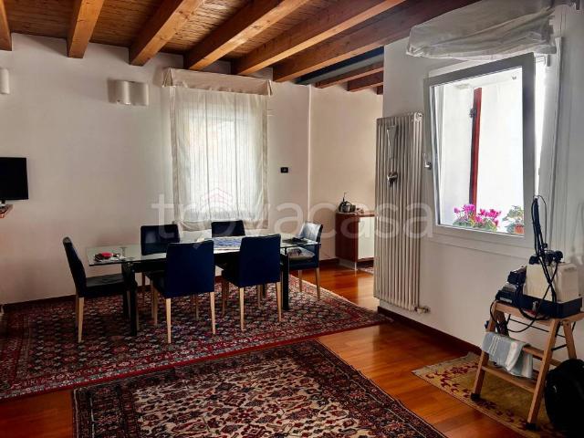 Villa Indipendente in vendita a Mogliano Veneto, Veneto