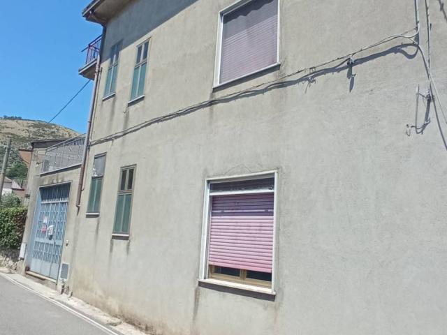Villa Indipendente in vendita a Moiano, Campania