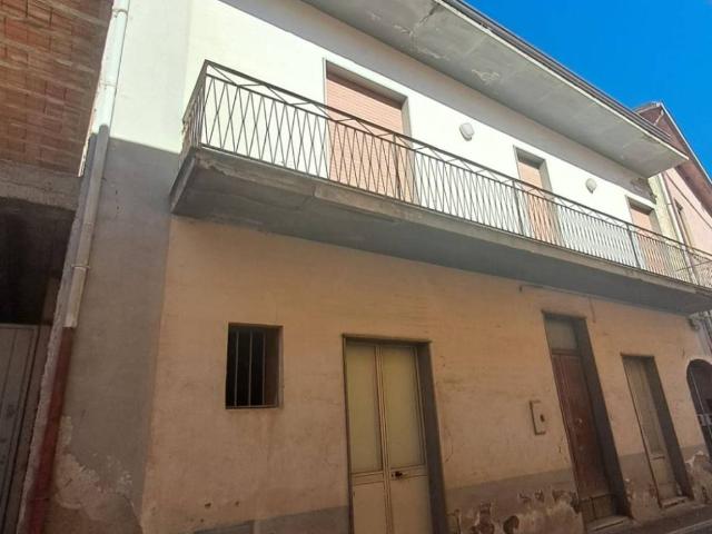 Villa Indipendente in vendita a Moiano, Campania