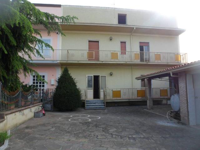 Villa Indipendente in vendita a Moiano, Campania