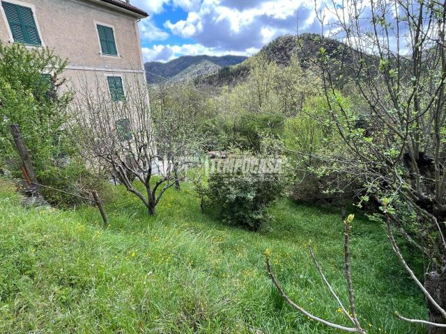 Villa Indipendente in vendita a Piemonte, Alessandria