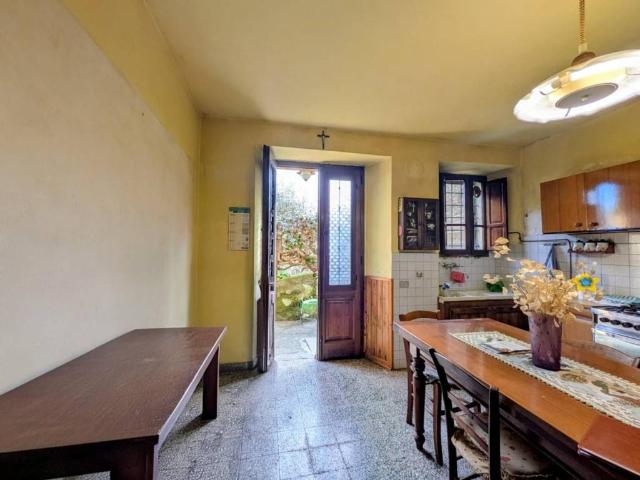 Villa Indipendente in vendita a Unione Comuni Garfagnana, Molazzana