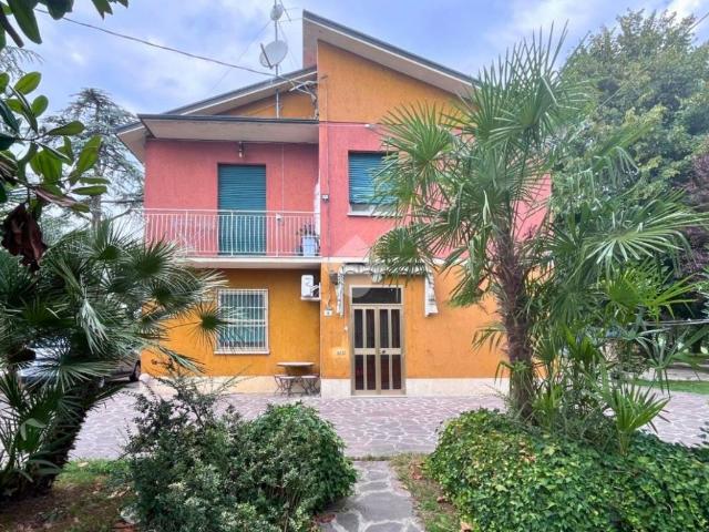 Villa Indipendente in vendita a Guarda, Molinella