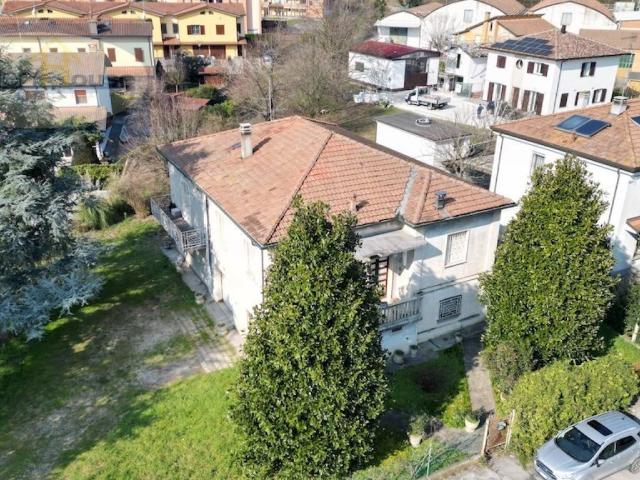 Villa Indipendente in vendita a Molinella, Bologna
