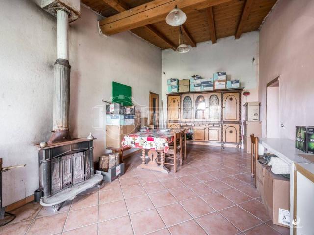 Villa Indipendente in vendita a Molinella, Reggio Emilia