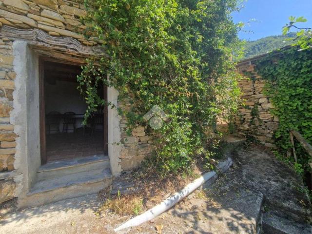 Villa Indipendente in vendita a Molini Di Triora, Liguria