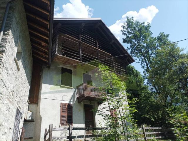 Villa Indipendente in vendita a Piemonte, Vercelli