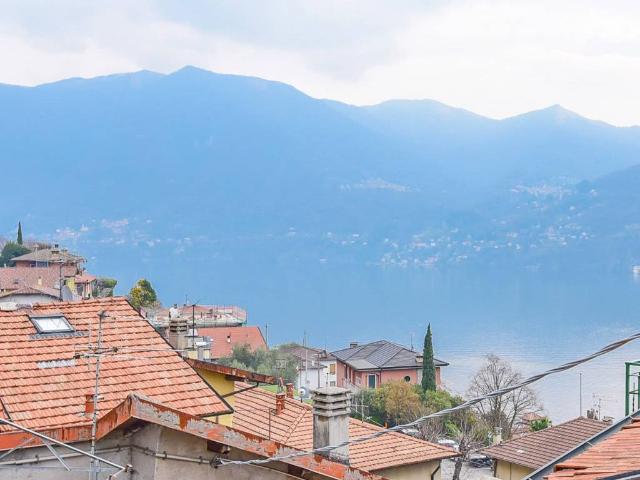 Villa Indipendente in vendita a Moltrasio, Lombardia