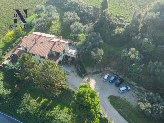 Villa Indipendente in vendita a Marche, Pesaro E Urbino