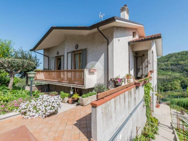 Villa Indipendente in vendita a Marche, Pesaro E Urbino
