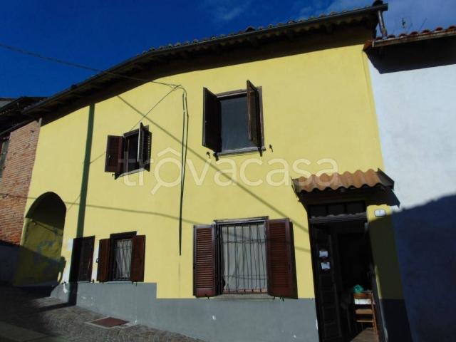 Villa Indipendente in vendita a Piemonte, Asti