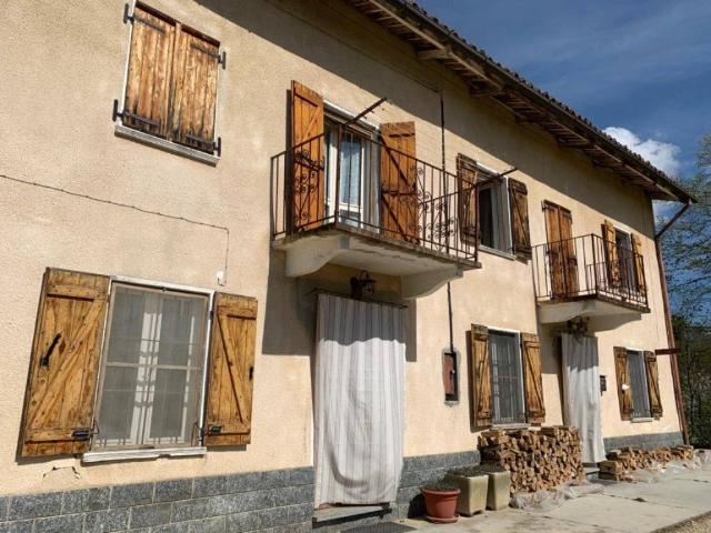 Villa Indipendente in vendita a Piemonte, Asti