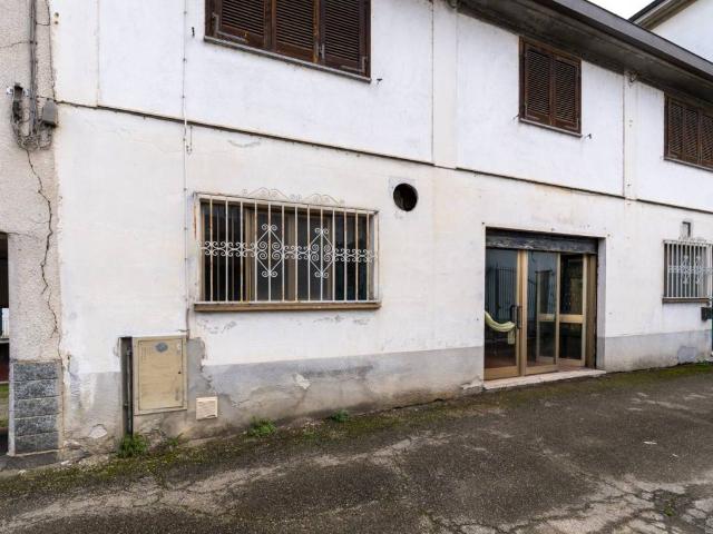 Villa Indipendente in vendita a Piemonte, Asti