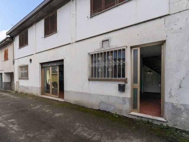 Villa Indipendente in vendita a Piemonte, Asti