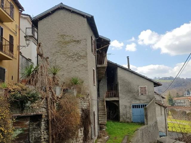 Villa Indipendente in vendita a Piemonte, Asti
